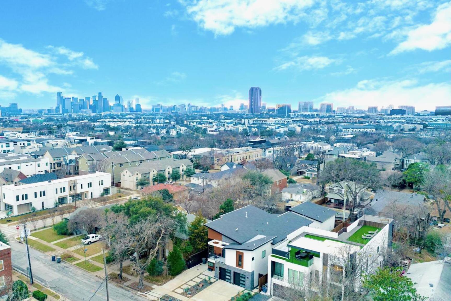 Newly Built 4Br Home In Uptown Dallas - Private Pool, Hot Tub, Gym & Games Room! Exterior photo